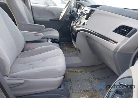 2011 Toyota Sienna Le z USA, uszkodzony, nr VIN 5TDJK3DC3BS029688